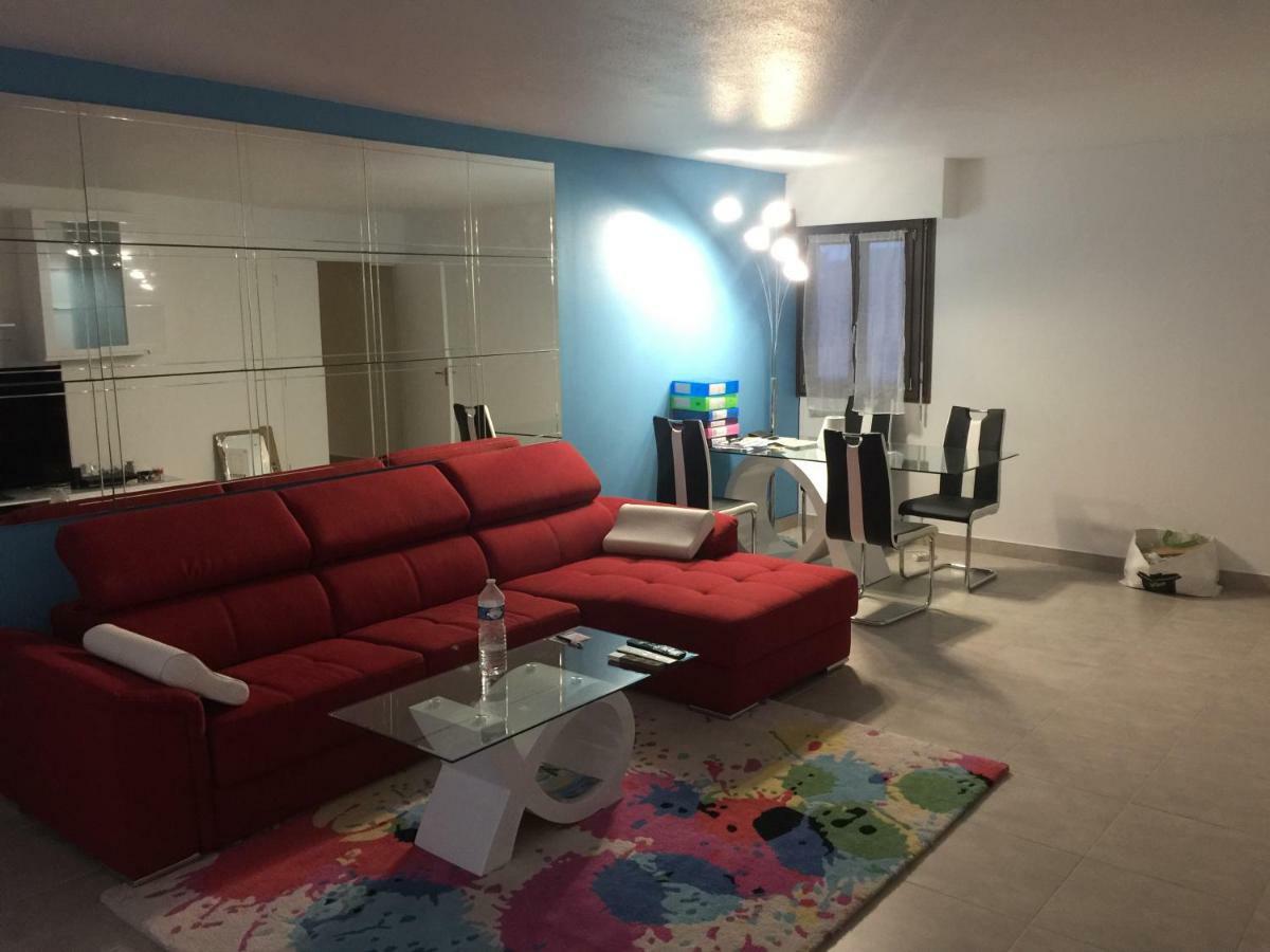 Grand Appartement A Louer Vue Sur Seine Мелён Экстерьер фото