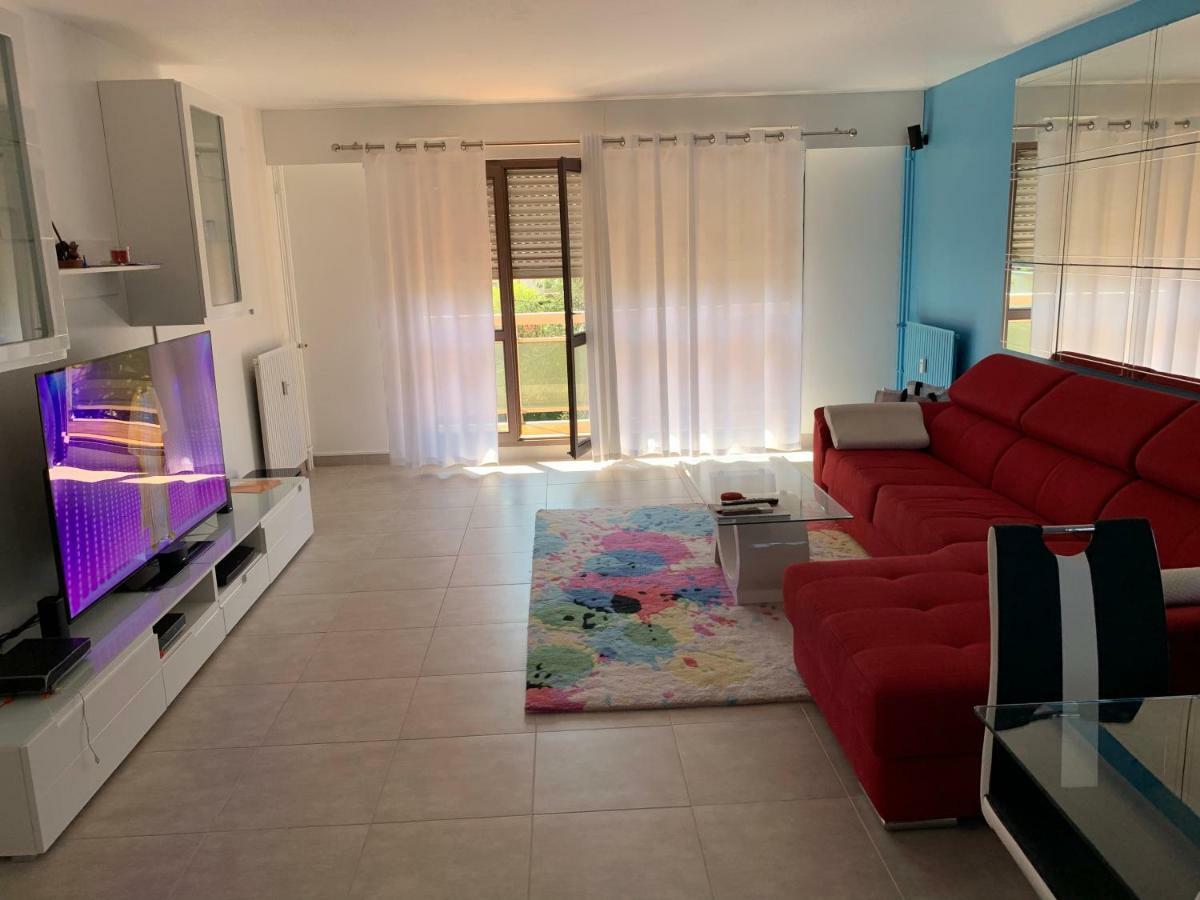 Grand Appartement A Louer Vue Sur Seine Мелён Экстерьер фото