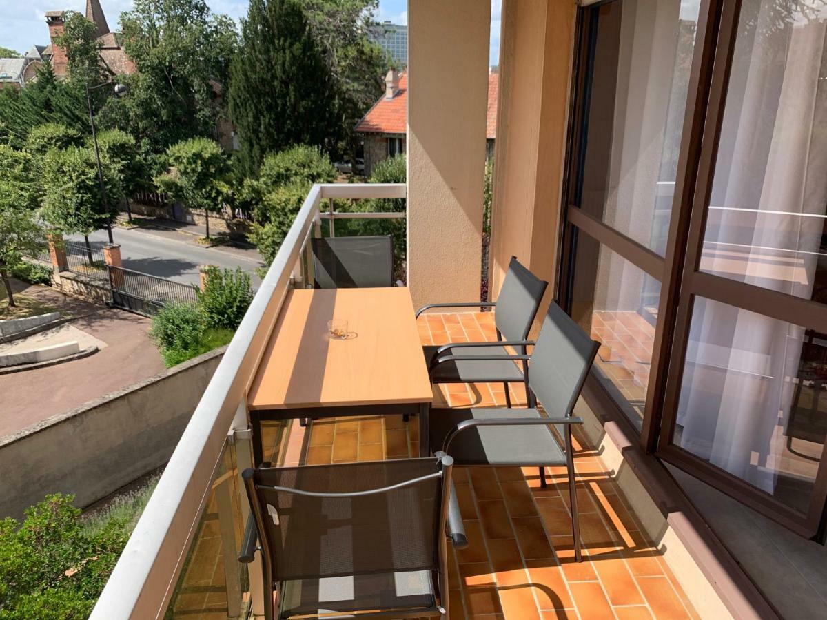 Grand Appartement A Louer Vue Sur Seine Мелён Экстерьер фото